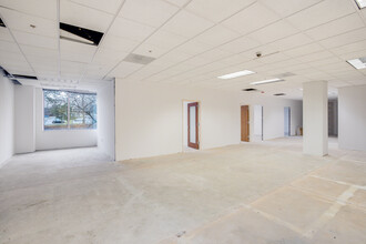 9601 Blackwell Rd, Rockville, MD for lease Interior Photo- Image 2 of 3