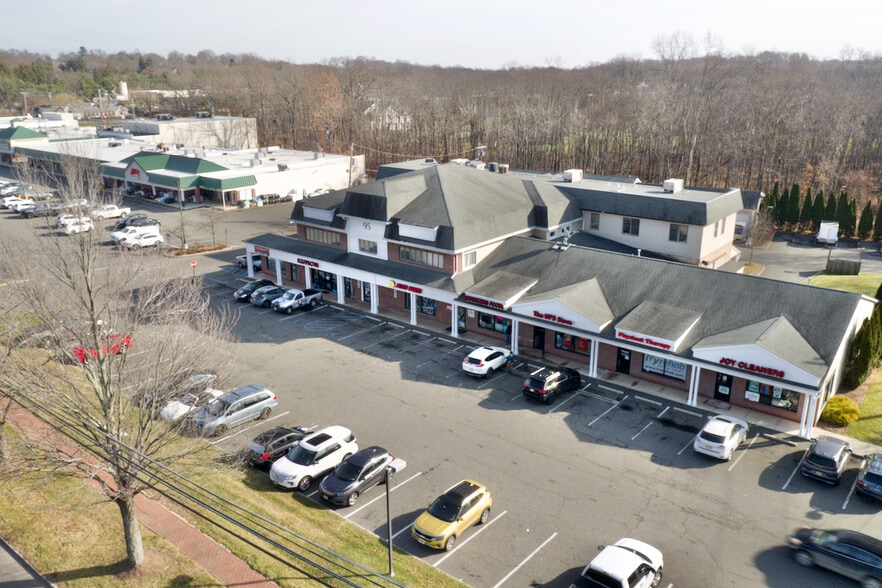 95 W Main St, Chester, NJ for lease - Building Photo - Image 3 of 13