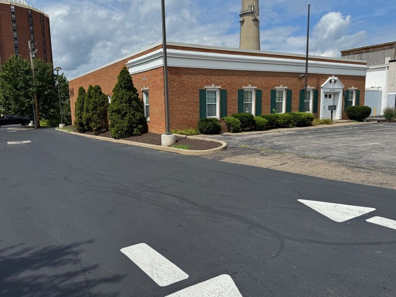 2680 State Rd, Cuyahoga Falls, OH for sale - Building Photo - Image 2 of 16