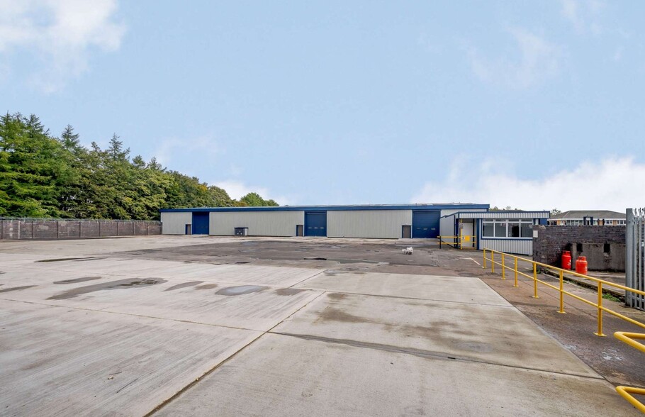 1-10 Napier Pl, Cumbernauld for lease - Building Photo - Image 2 of 2