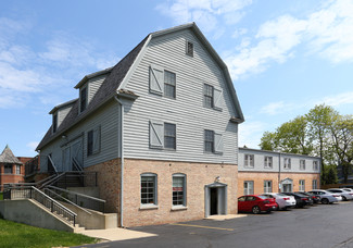More details for 105 S Roselle Rd, Schaumburg, IL - Office for Lease