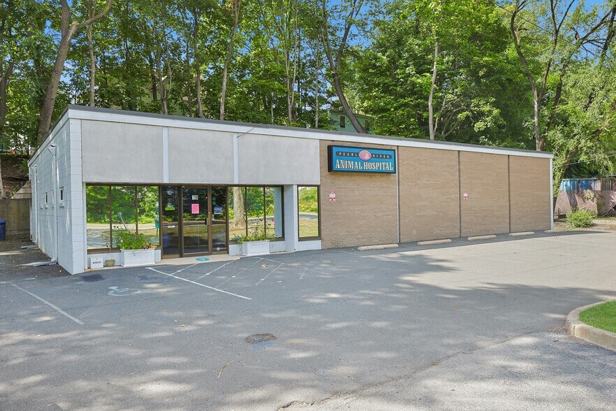 19 S Pearl St, Pearl River, NY for sale - Building Photo - Image 1 of 1