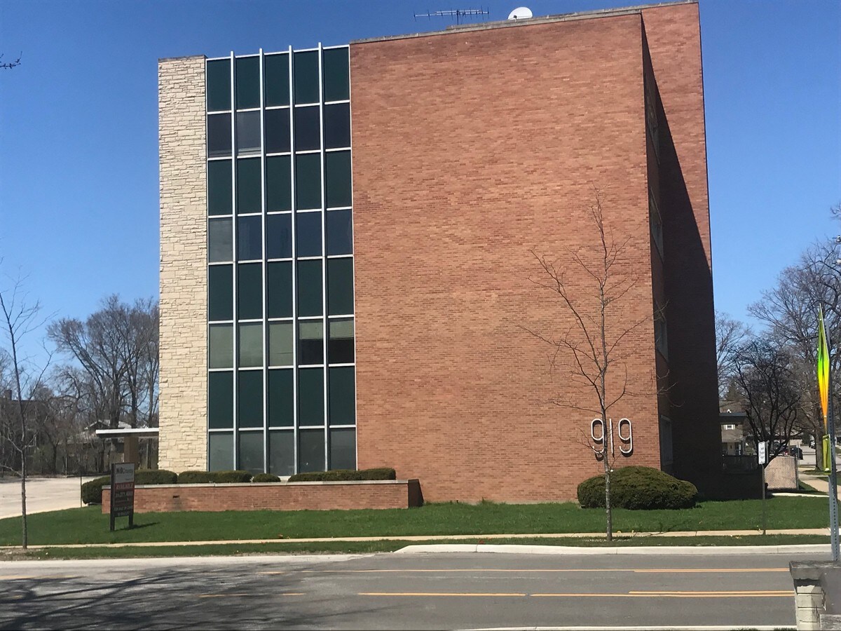 919 E Jefferson Blvd, South Bend, IN 46617