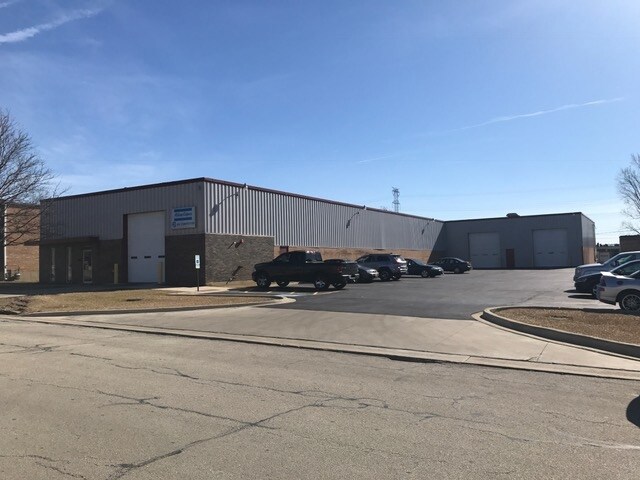 689 W Winthrop Ave, Addison, IL for sale - Building Photo - Image 1 of 1