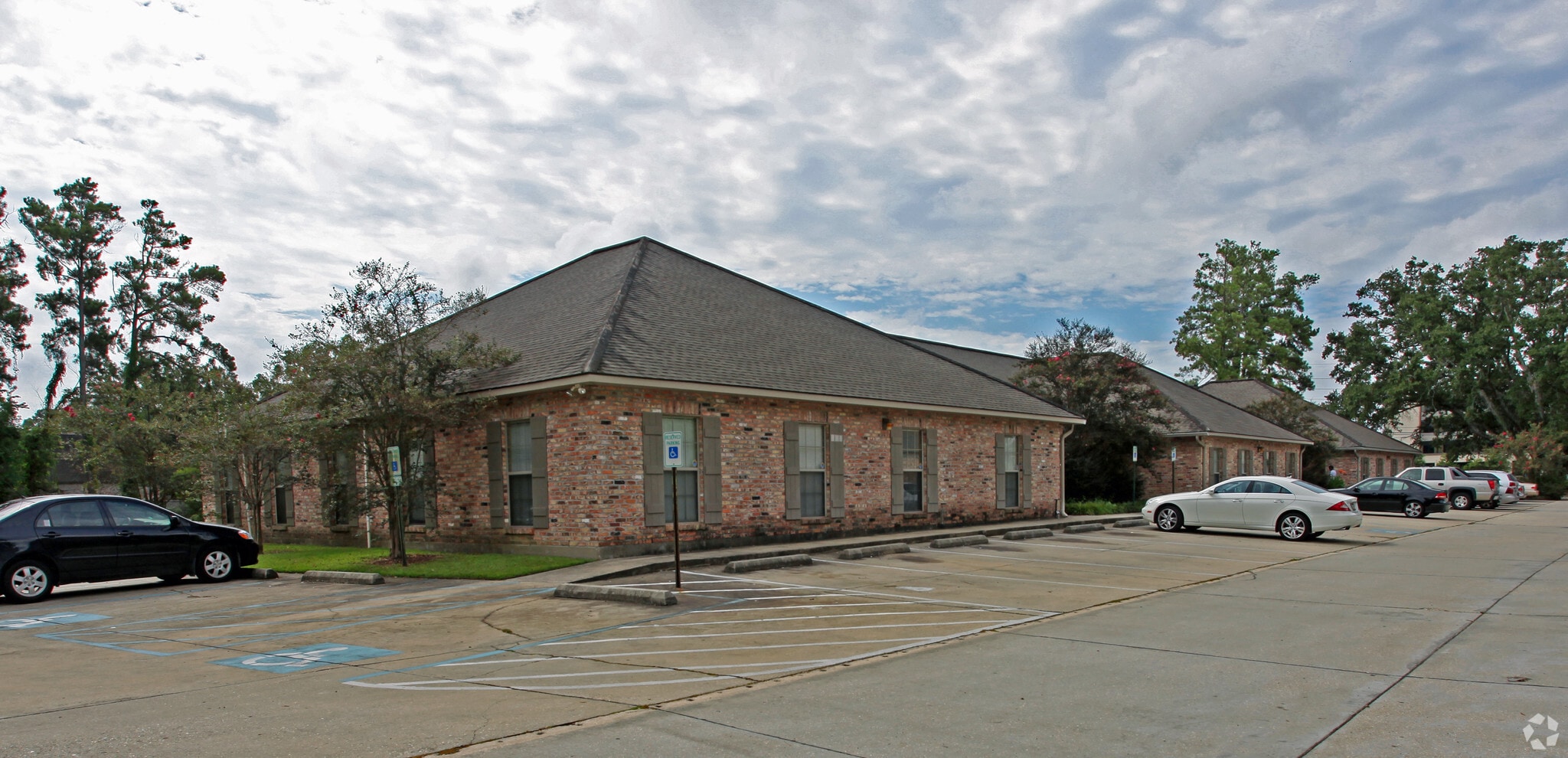 6555 Perkins Rd, Baton Rouge, LA for lease Primary Photo- Image 1 of 5