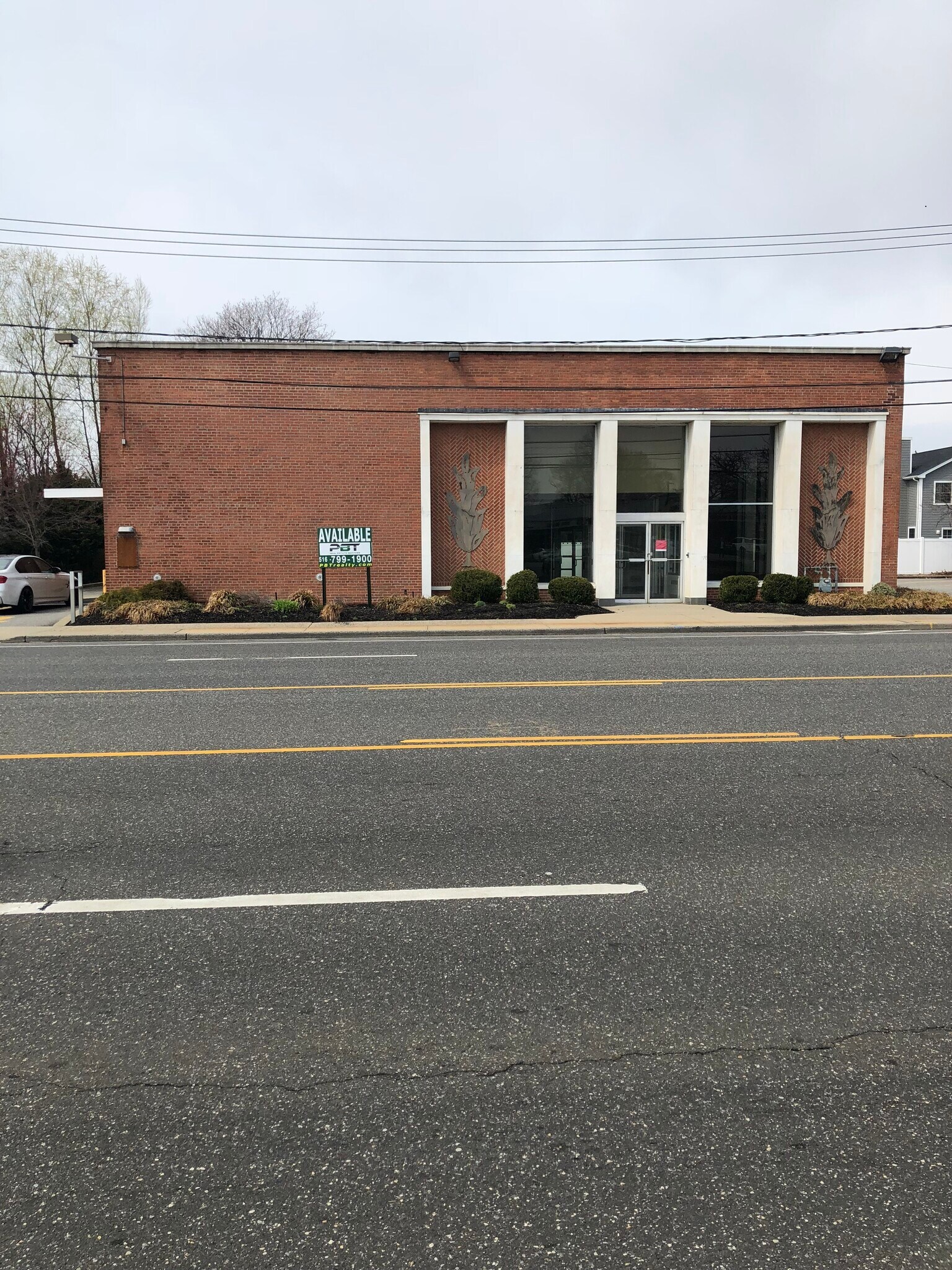 521 Stewart Ave, Bethpage, NY for sale Building Photo- Image 1 of 1