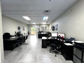 601 N Congress Ave, Delray Beach, FL for lease Interior Photo- Image 2 of 5