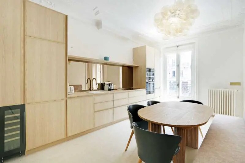 Office in Paris for lease - Interior Photo - Image 3 of 7