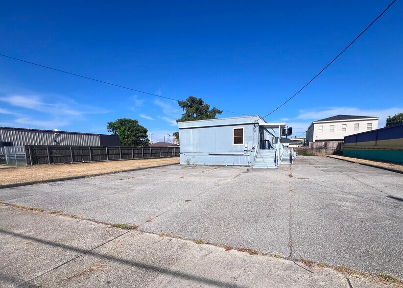 2701 N Hullen St, Metairie, LA for sale - Building Photo - Image 1 of 3