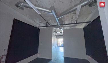 3637-3755 E Thousand Oaks Blvd, Thousand Oaks, CA for lease Building Photo- Image 2 of 6