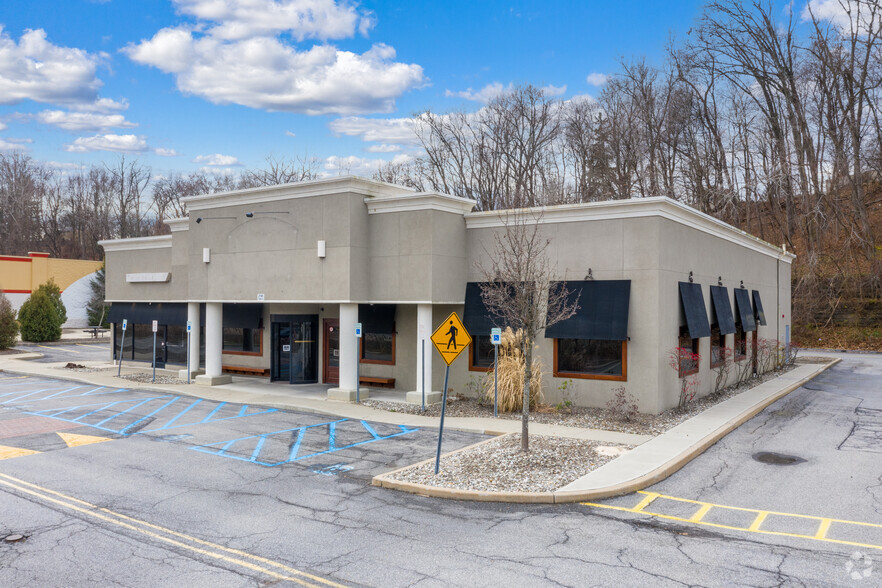 2185 South Rd, Poughkeepsie, NY for lease - Building Photo - Image 2 of 3