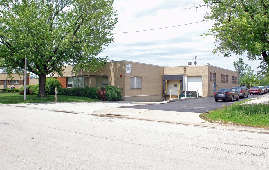 4425 James Pl, Melrose Park, IL for sale - Primary Photo - Image 2 of 2