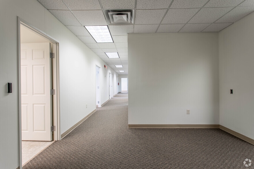 4100 Horizons Dr, Columbus, OH for lease - Interior Photo - Image 2 of 36