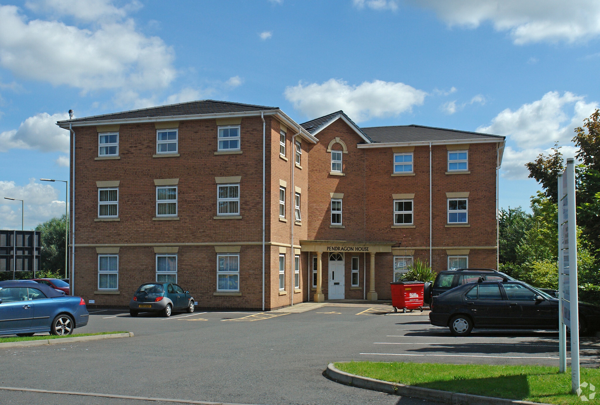 Eastern Way, Cannock for lease Primary Photo- Image 1 of 4