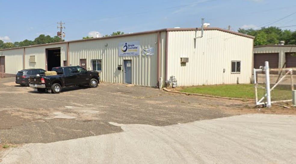 517 Delia Dr, Longview, TX for lease - Building Photo - Image 2 of 2