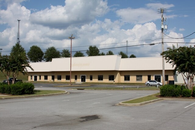 214 Seville St, Florence, AL for sale Primary Photo- Image 1 of 1