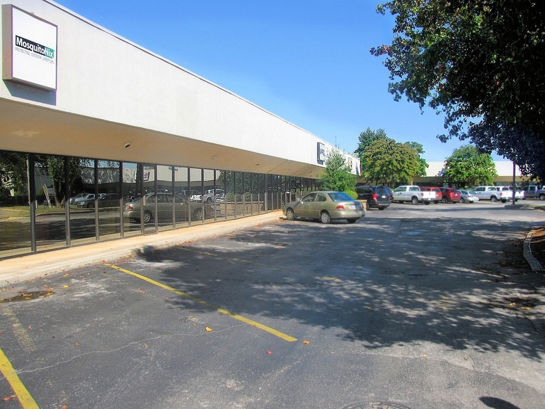 1031-1035 Putman Dr, Huntsville, AL for lease - Building Photo - Image 1 of 2