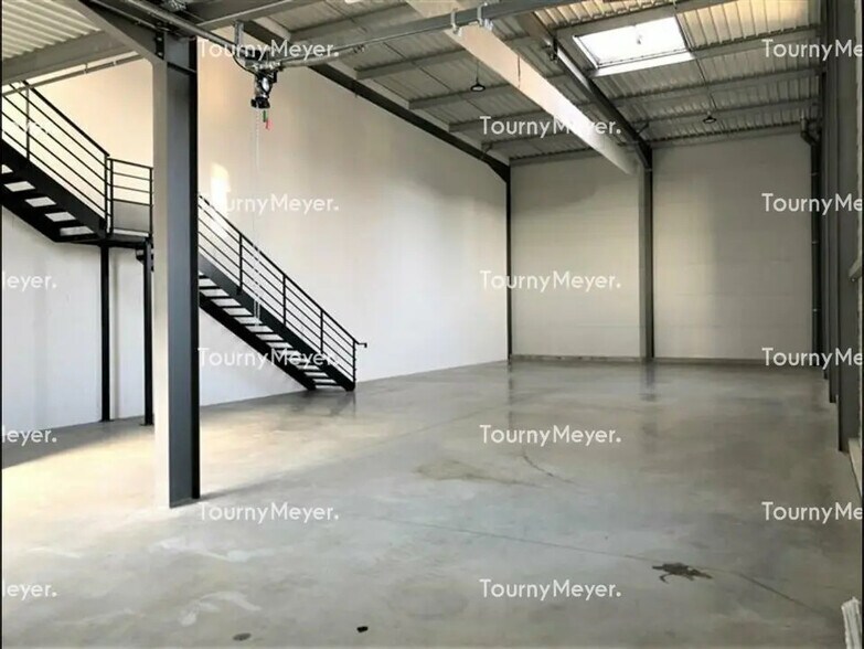 Flex in Toulouse for lease - Interior Photo - Image 3 of 37
