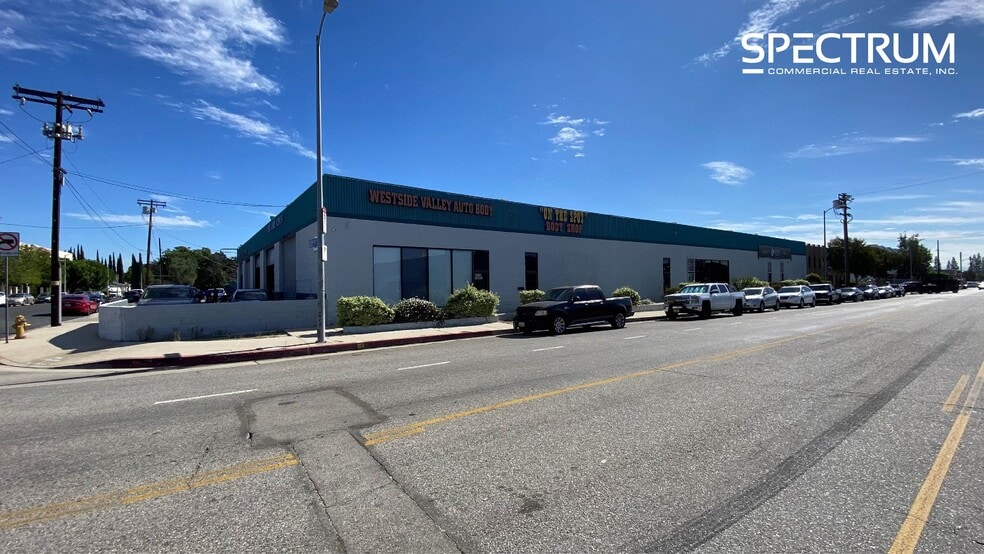 10140-10158 Canoga Ave, Chatsworth, CA for lease - Building Photo - Image 2 of 14