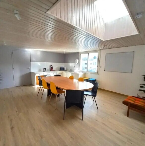 3 Rue De Tasmanie, Basse-Goulaine for lease - Building Photo - Image 3 of 5