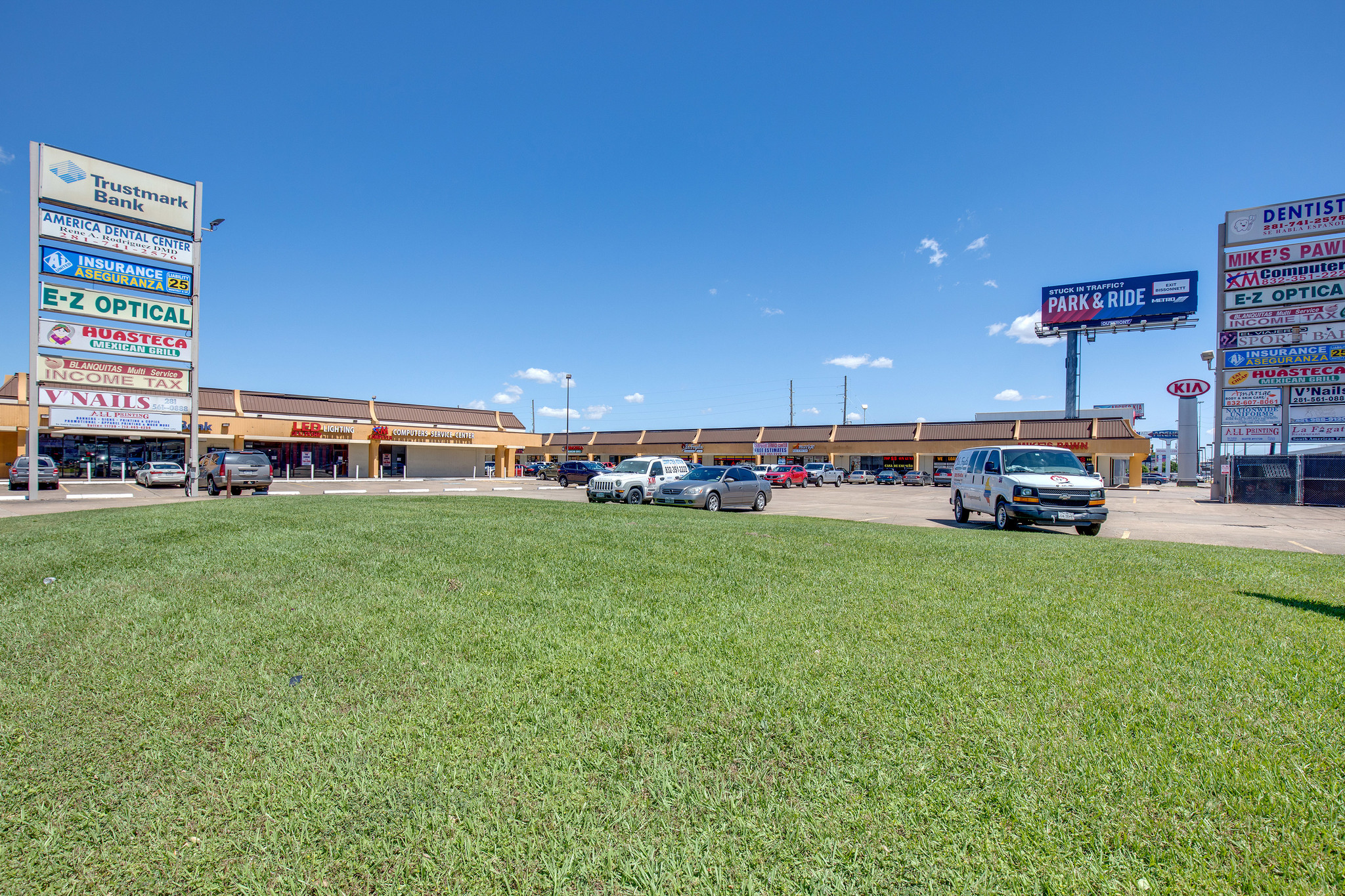 11618-11698 S US 59 Hwy, Houston, TX for lease Building Photo- Image 1 of 10