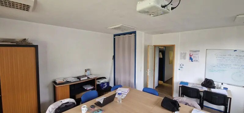Office in Rennes for sale - Interior Photo - Image 3 of 6
