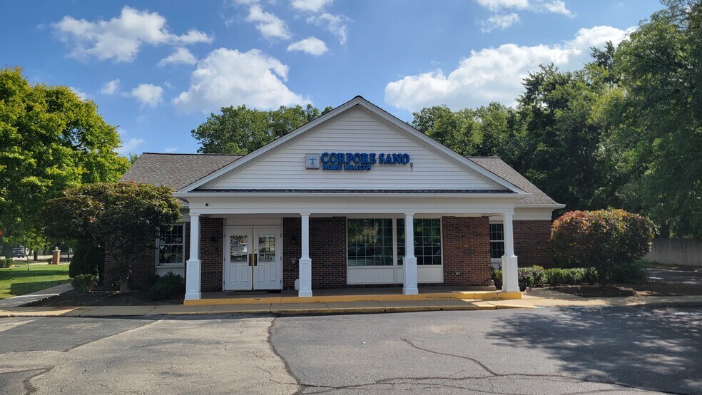 39475 Ann Arbor Rd E, Plymouth, MI for sale - Primary Photo - Image 1 of 1