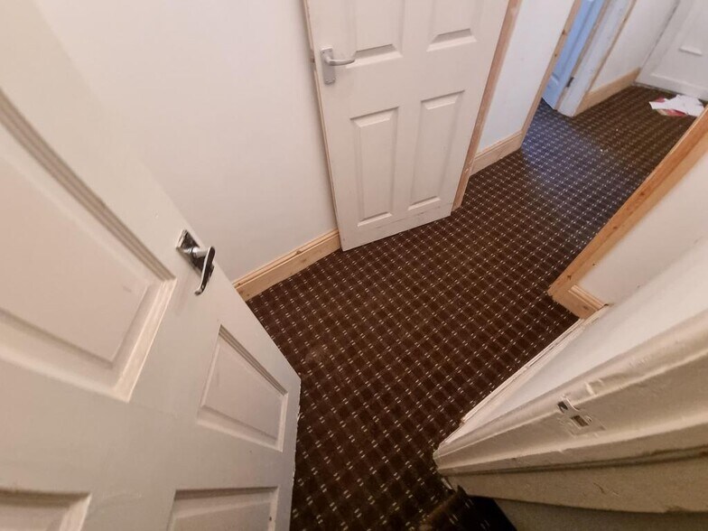 5 Carlisle Rd, Bradford for sale - Building Photo - Image 3 of 15