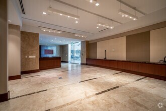 4424 W Sam Houston Pky N, Houston, TX for lease Interior Photo- Image 2 of 4