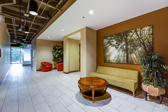 6277 Sea Harbor Dr, Orlando, FL for lease Interior Photo- Image 1 of 12