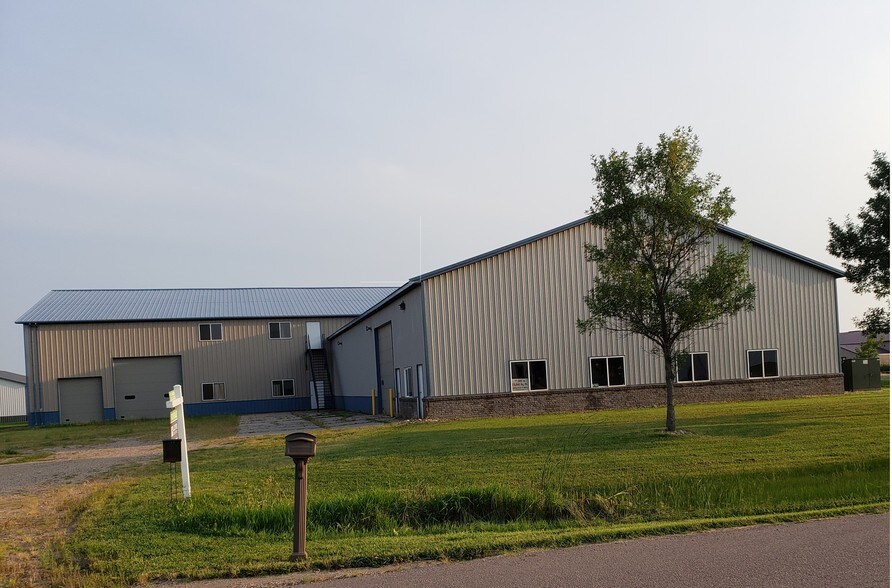 46983 Mindy St, Tea, SD 57064