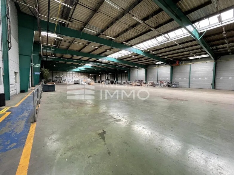 Industrial in Lieusaint for lease - Interior Photo - Image 3 of 14