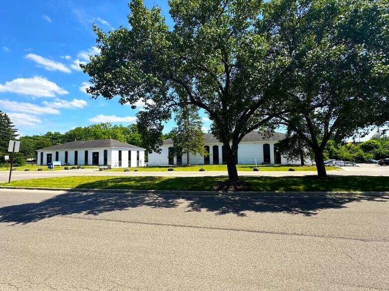 42 E Rahn Rd, Dayton, OH for sale - Building Photo - Image 1 of 1