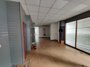 93 Commercial St, Dundee for lease Interior Photo- Image 1 of 5