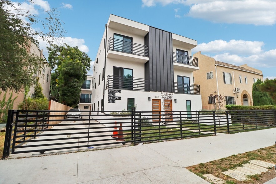 4512 St Elmo Dr, Los Angeles, CA for sale - Primary Photo - Image 1 of 34