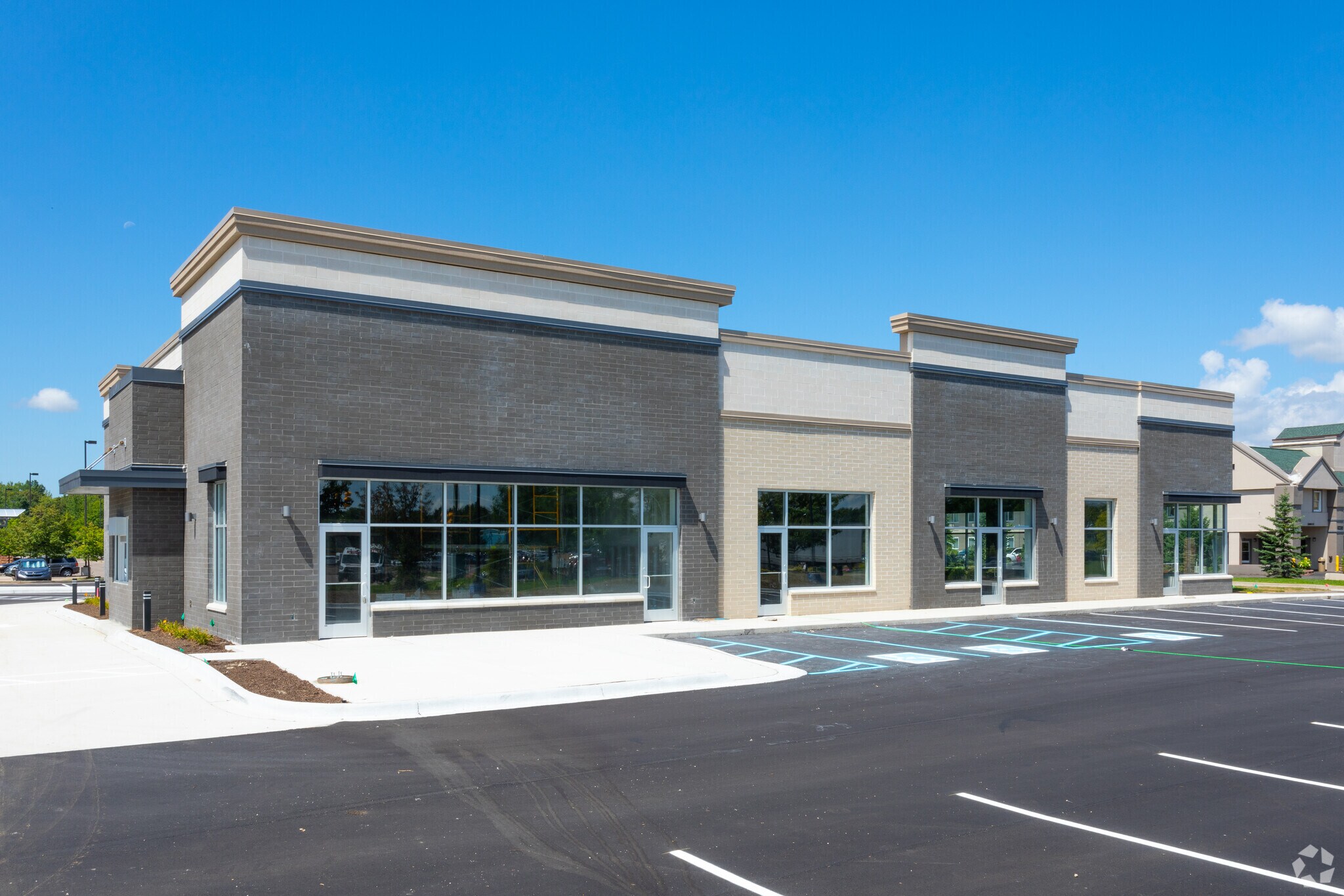 8300-8330 Merriman Rd, Romulus, MI for sale Building Photo- Image 1 of 1