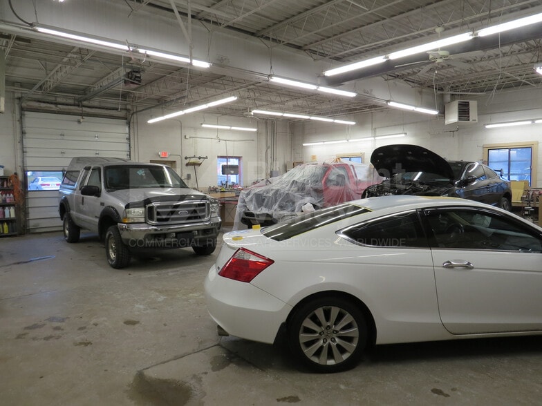 6284 Manchester Rd, Clinton, OH for sale - Building Photo - Image 3 of 9