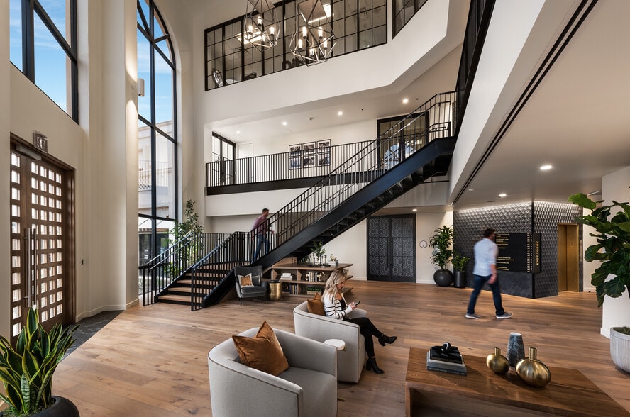 7878 N 16th St, Phoenix, AZ for lease - Interior Photo - Image 1 of 20