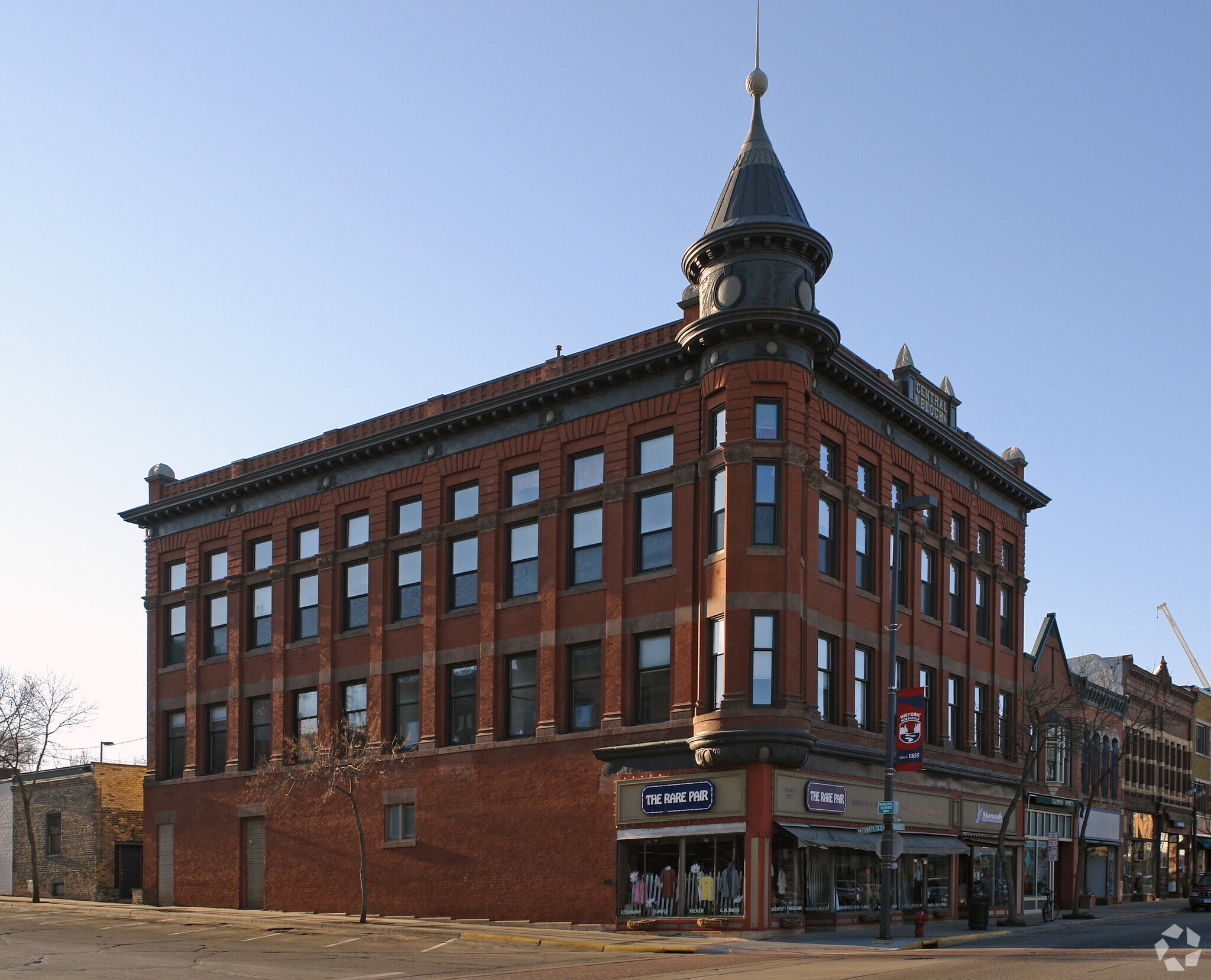 401-405 Division St S, Northfield, MN for sale Primary Photo- Image 1 of 1