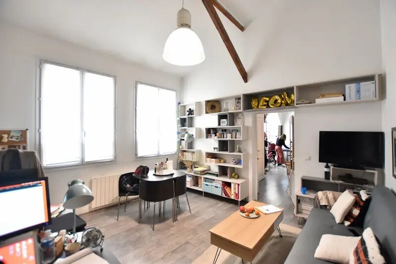 Office in Paris for lease - Building Photo - Image 2 of 7