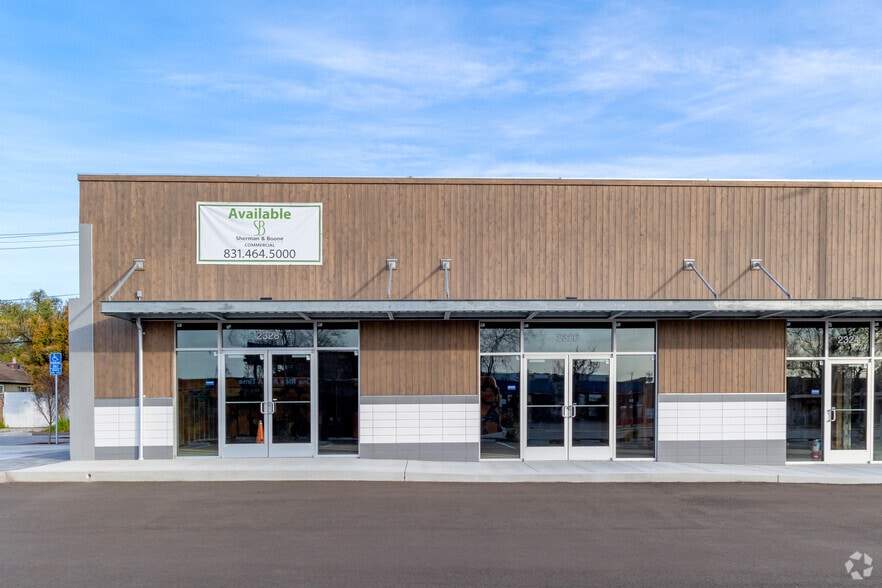 2320-2404 Mission St, Santa Cruz, CA for lease - Building Photo - Image 2 of 5
