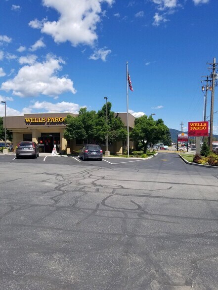 5513 Highway 2, Priest River, ID for sale - Building Photo - Image 1 of 1