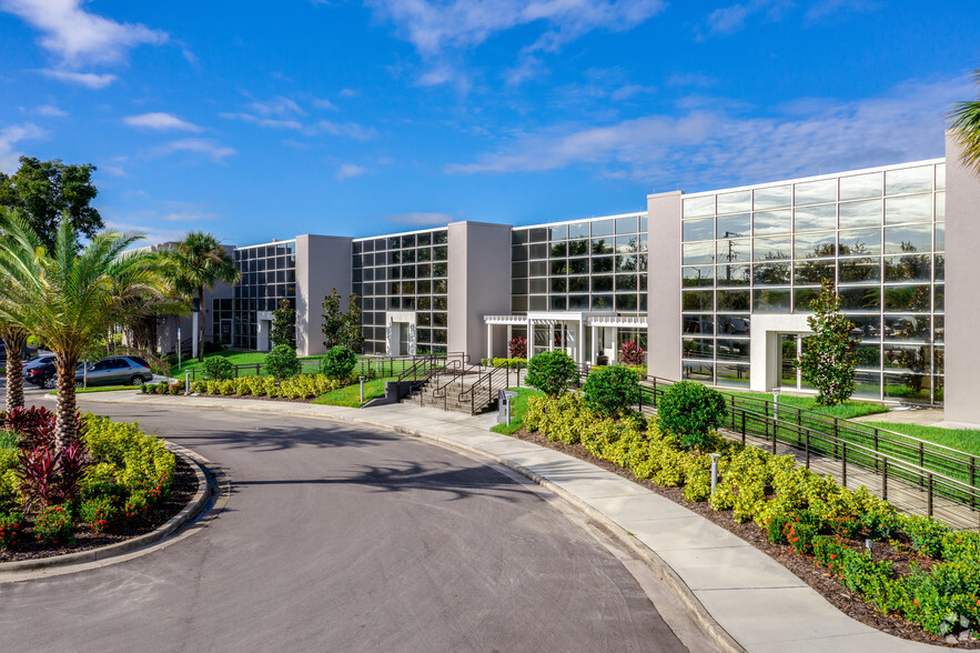 100 Sunport Ln, Orlando, FL for lease - Building Photo - Image 1 of 13