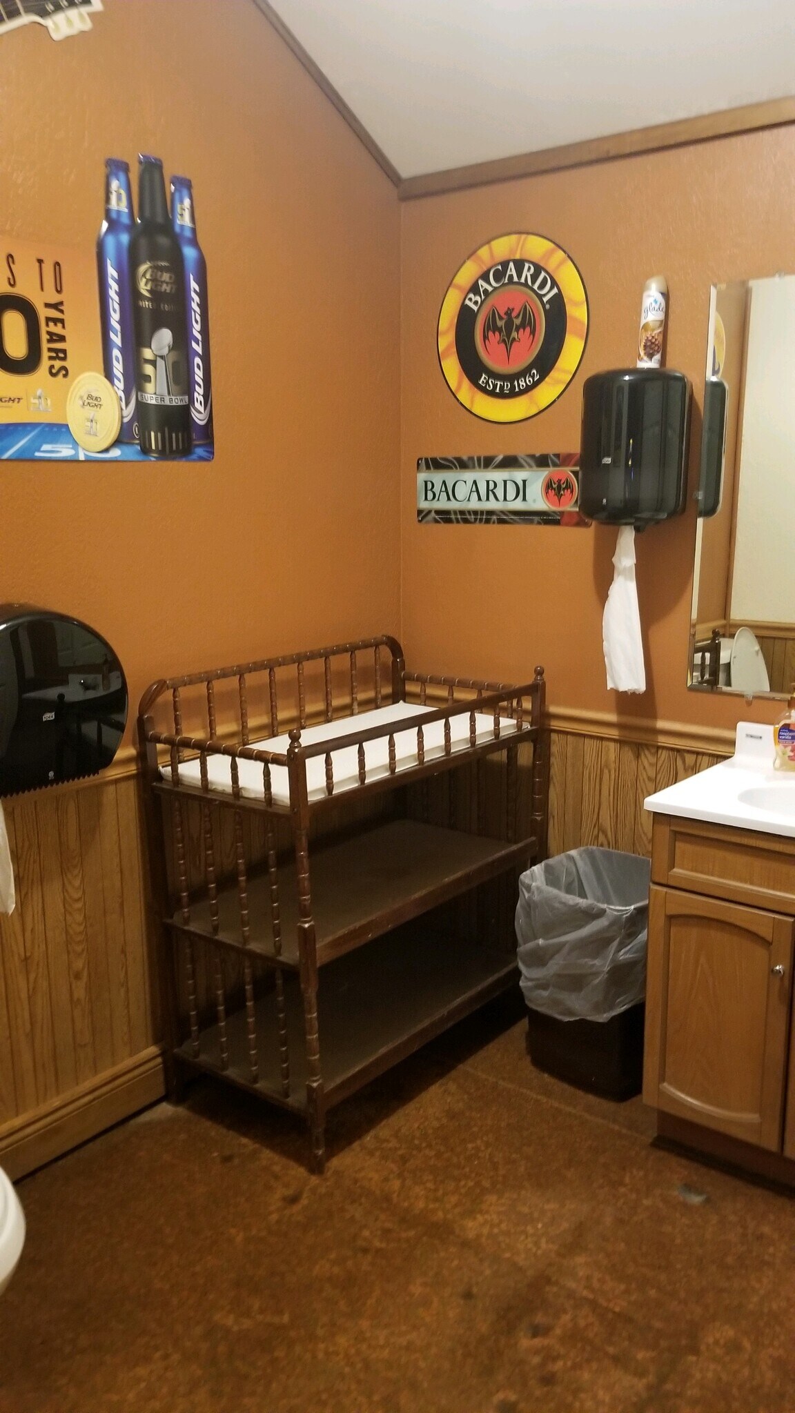 26646 S 555 St, Fullerton, NE 68638 Loup River Inn