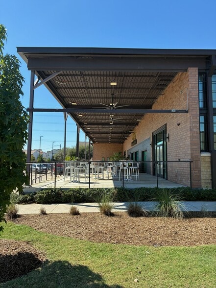 1102 Delano St, Houston, TX for lease - Building Photo - Image 2 of 16