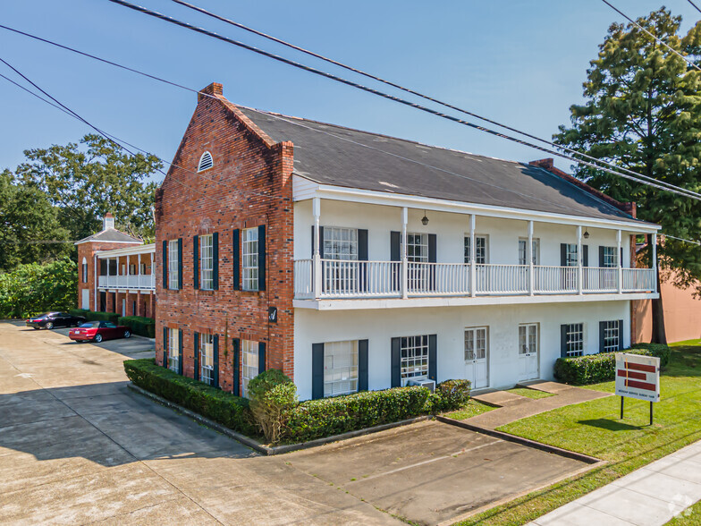 660 N Foster Blvd, Baton Rouge, LA for sale - Primary Photo - Image 1 of 1