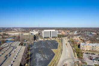 1933 N Meacham Rd, Schaumburg, IL - aerial  map view