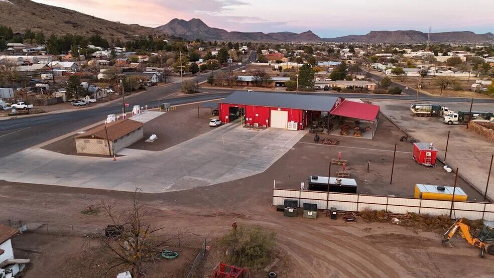 300 S Cockrell St, Alpine, TX for sale - Building Photo - Image 2 of 15