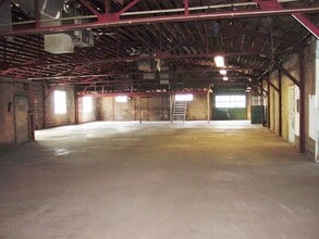 570 Broadlawn Ter, Vineland, NJ for sale Interior Photo- Image 1 of 3