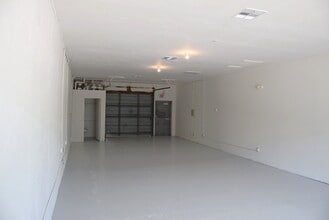 200-220 Hibiscus St, Jupiter, FL for lease Interior Photo- Image 2 of 4